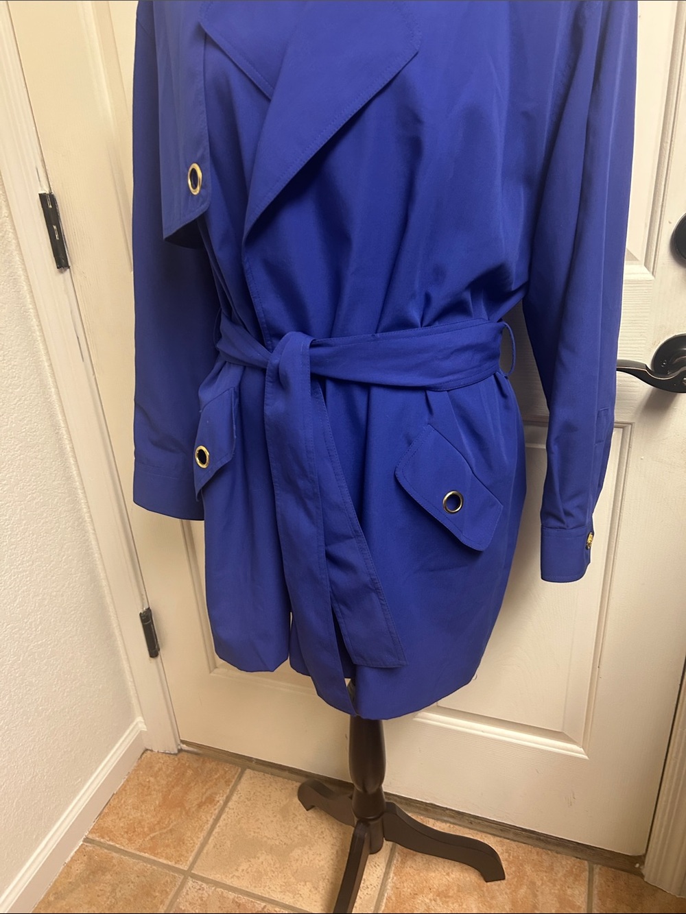 JH Collectibles vintage royal blue short trench coat jacket, Size 8 - Picture 3 of 9